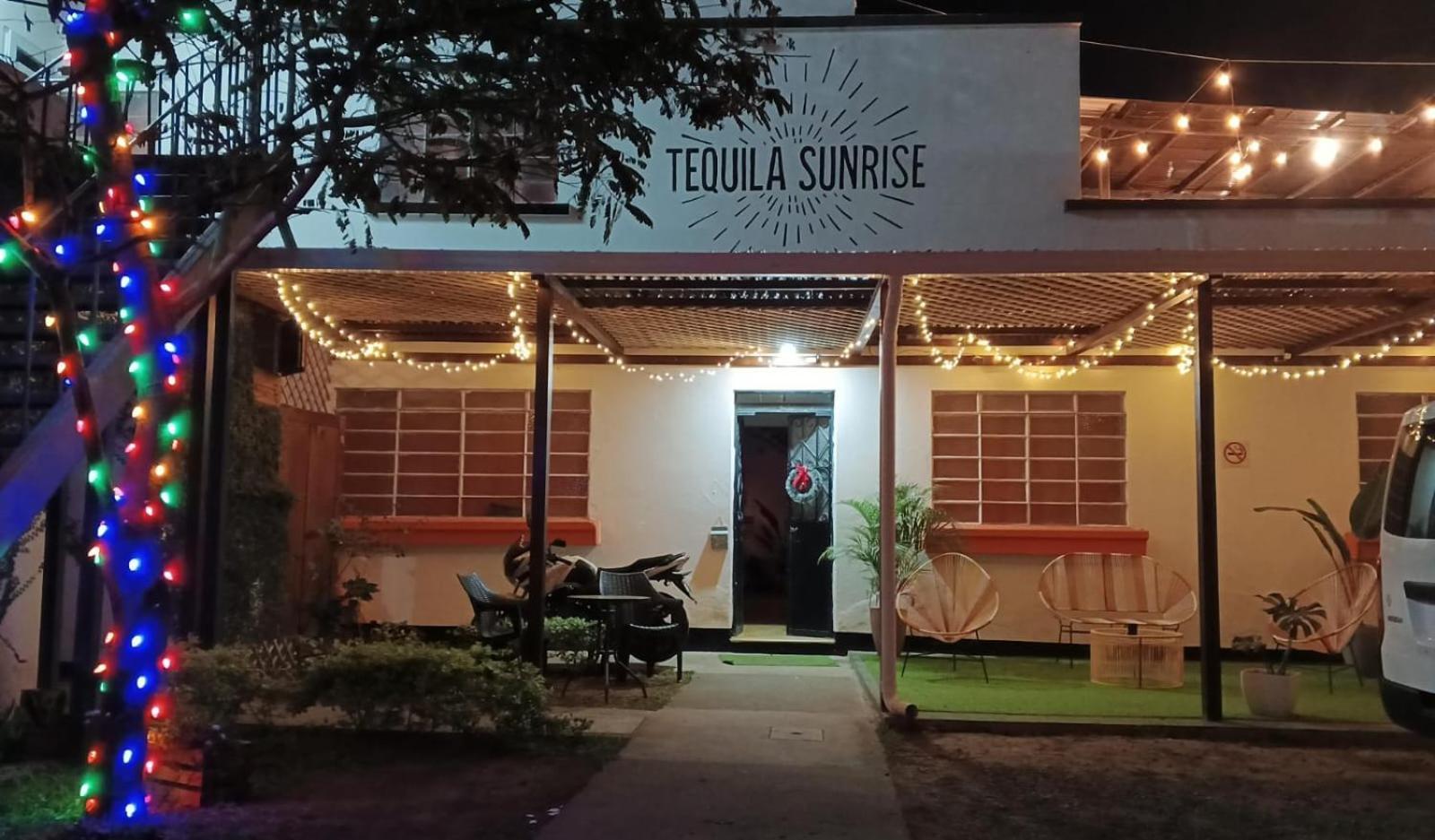 Tequila Sunrise Hostel Ciudad Guatemala Eksteriør billede