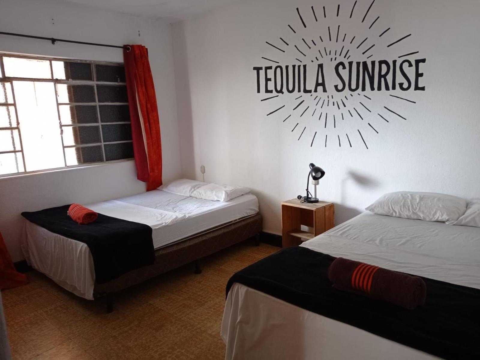 Tequila Sunrise Hostel Ciudad Guatemala Eksteriør billede