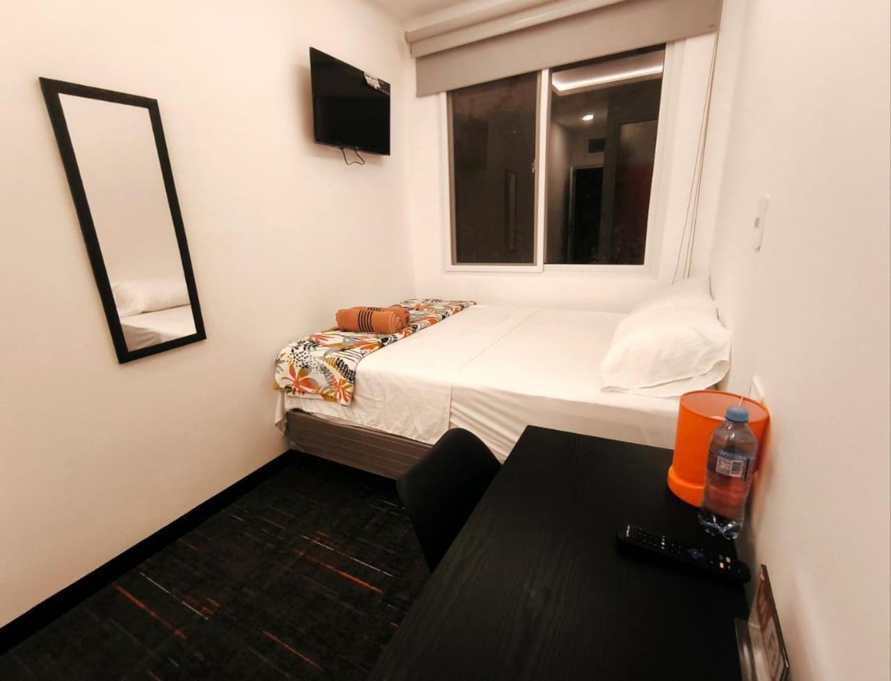 Tequila Sunrise Hostel Ciudad Guatemala Eksteriør billede