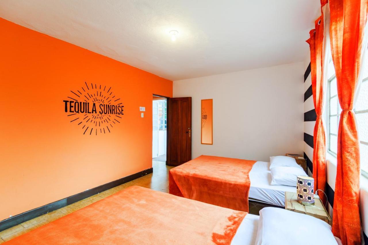 Tequila Sunrise Hostel Ciudad Guatemala Eksteriør billede